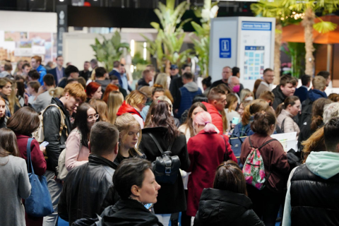 波兰波兹南眼镜业展览会展会现场图片