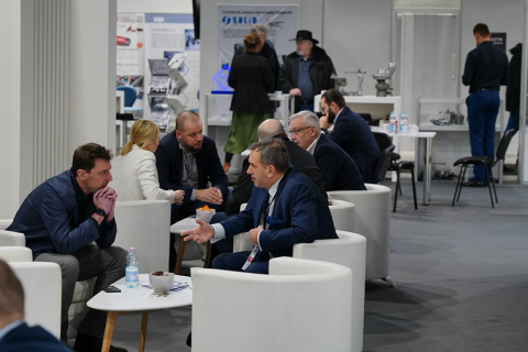 波兰波兹南眼镜业展览会展会现场图片