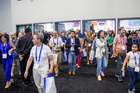 美国光学眼镜展览会展会现场图片