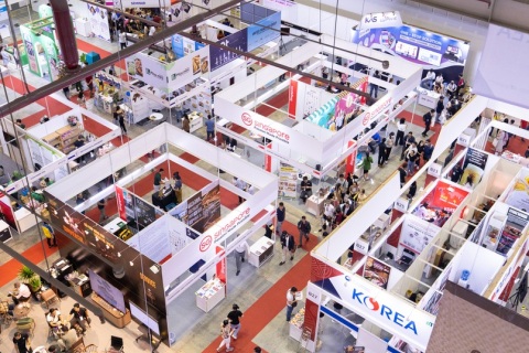 韩国首尔连锁加盟展展会现场图片