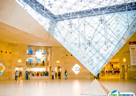 法国巴黎卢浮宫卡鲁塞尔购物中心会展中心图片