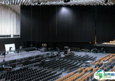 法国拉瓦尔梅耶纳Espace Mayenne体育娱乐中心会展中心图片