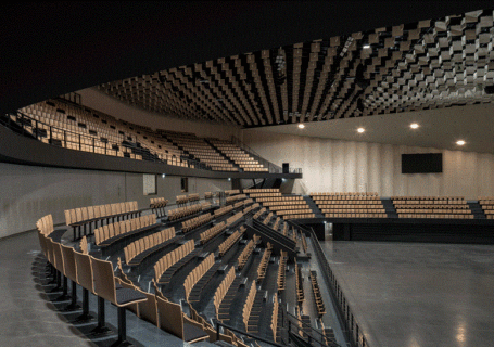 法国拉瓦尔梅耶纳Espace Mayenne体育娱乐中心会展中心图片