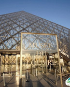 法国巴黎卢浮宫卡鲁塞尔购物中心