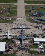 美国奥什科什魏特曼支线机场