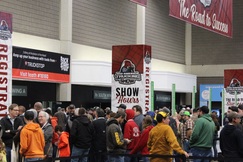 美国路易斯维尔中部卡车展览会展会现场图片