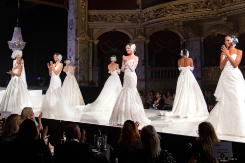 英国哈罗盖特婚纱礼服展览会展会现场图片