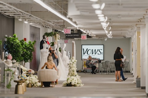 美国芝加哥婚纱礼服展览会展会现场图片