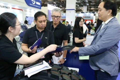 泰国亚洲轮胎展览会展会现场图片