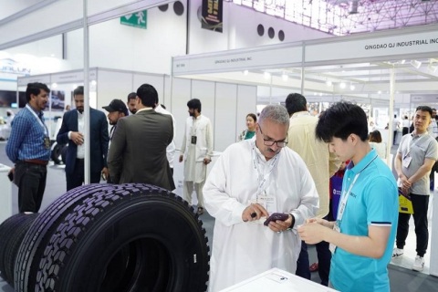 阿联酋沙迦中国轮胎汽配展展会现场图片