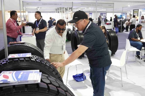 阿联酋沙迦中国轮胎汽配展展会现场图片