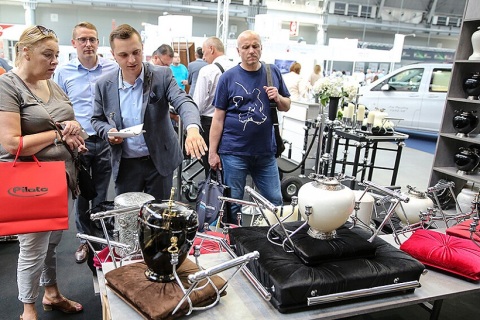 波兰凯尔采葬礼及殡葬品展览会展会现场图片