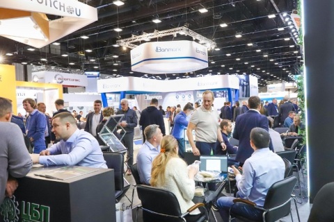 俄罗斯瓦楞展览会展会现场图片