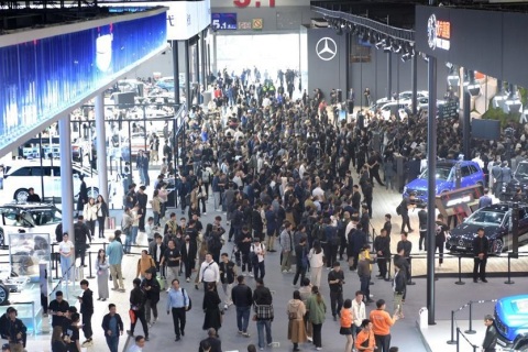 广州车展展会现场图片