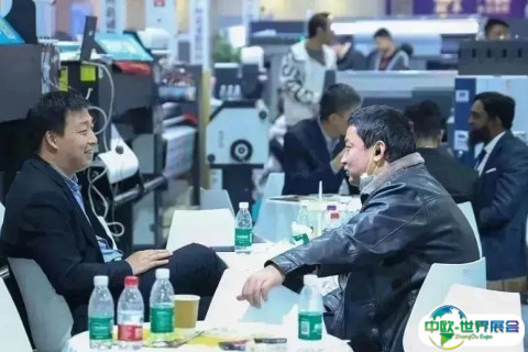 迪培思广州国际LED展展会现场图片