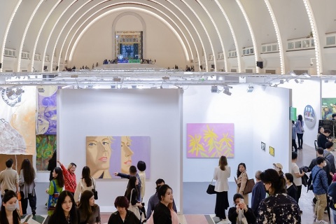 香港廿一现当代艺术博览会展会现场图片