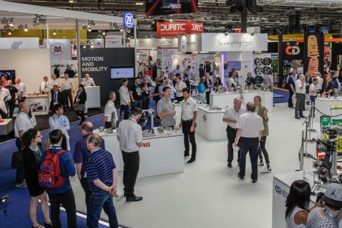 西班牙马德里汽车工业、汽配展览会展会现场图片