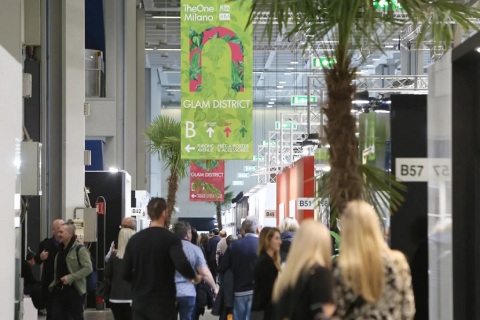 意大利米兰高级服装及皮草皮革展展会现场图片