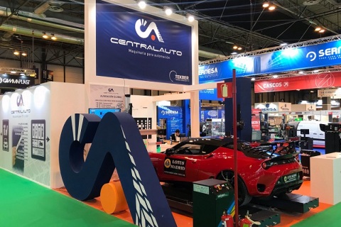 西班牙马德里汽车工业、汽配展览会展会现场图片