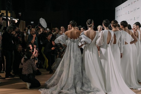 西班牙巴塞罗那婚纱展览会展会现场图片