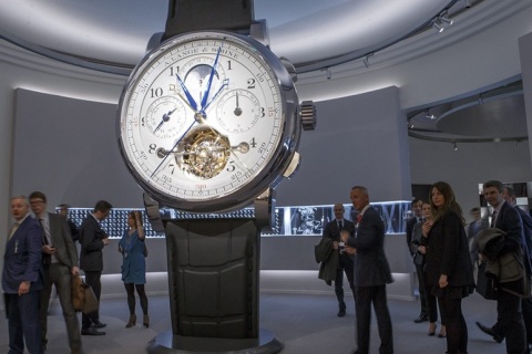 瑞士日内瓦高级钟表展览会展会现场图片