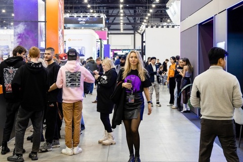 俄罗斯电子烟及水烟展展会现场图片