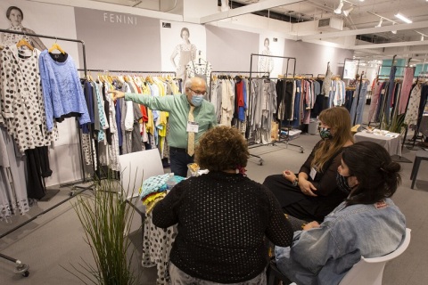 美国芝加哥女装展展会现场图片