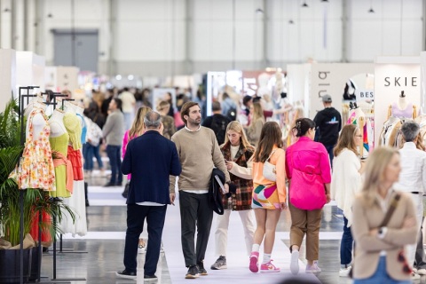 美国纽约春季服装展展会现场图片