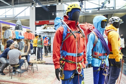 俄罗斯户外用品及园艺、烧烤展览会展会现场图片