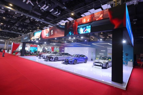 印度巴拉特车、房车、客车展展会现场图片