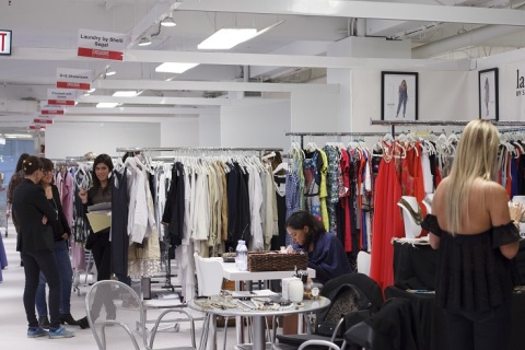 美国芝加哥女装展展会现场图片