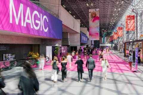 美国纽约春季服装展展会现场图片