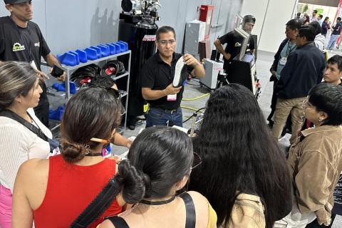 秘鲁利马皮革及鞋材展览会展会现场图片