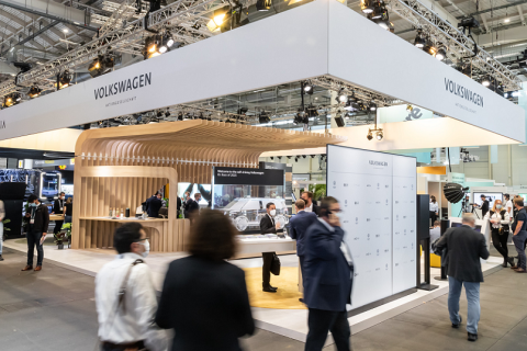 迪拜世界智能交通大会展会现场图片