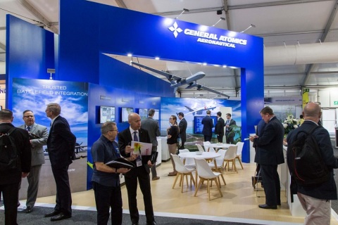 澳洲澳大利亚墨尔本航空航天及国防展览会展会现场图片