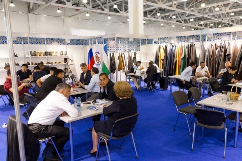 俄罗斯莫斯科鞋展-俄罗斯箱包展展会现场图片