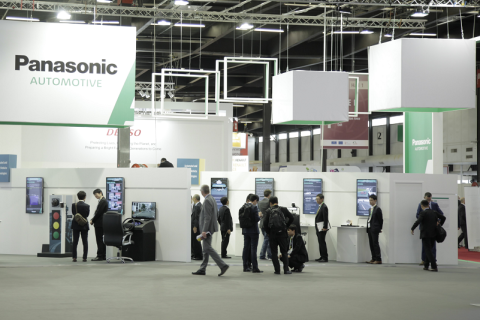 迪拜世界智能交通大会展会现场图片