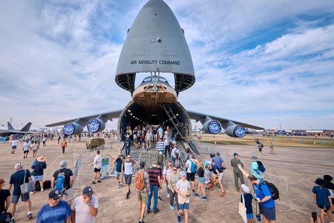 澳洲澳大利亚墨尔本航空航天及国防展览会展会现场图片
