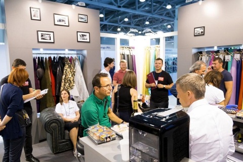 俄罗斯莫斯科鞋展-俄罗斯箱包展展会现场图片