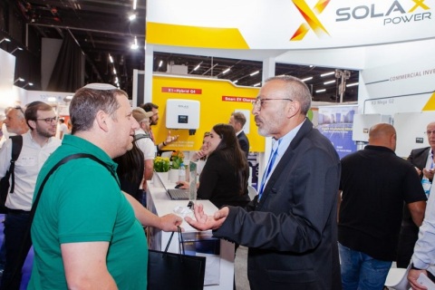 波兰太阳能光伏及风能展览会展会现场图片