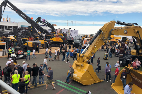 加拿大魁北克工程机械展览会展会现场图片