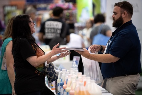 美国亚特兰大宠物护理展览会展会现场图片