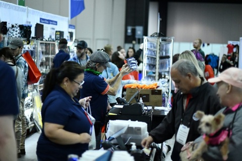 美国亚特兰大宠物护理展览会展会现场图片