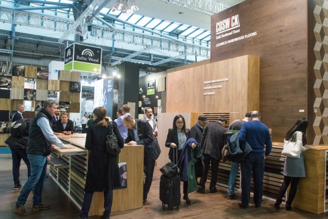 中东迪拜地面铺装、地板展览会展会现场图片