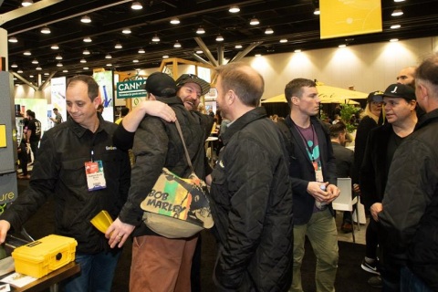 加拿大电子烟及大麻展览会展会现场图片
