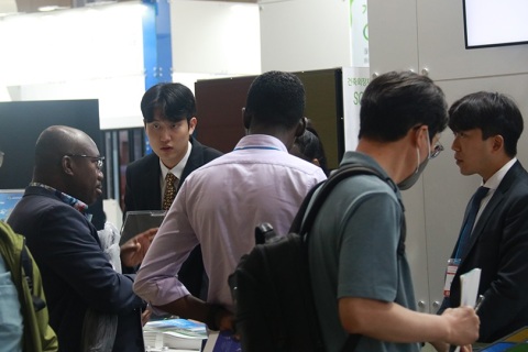 韩国太阳能展-韩国国际绿色能源展展会现场图片
