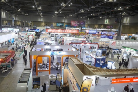 韩国首尔塑料橡胶展览会展会现场图片