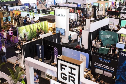 加拿大电子烟及大麻展览会展会现场图片