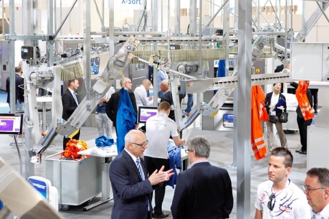 德国法兰克福纺织品专业处理洗衣展览会展会现场图片