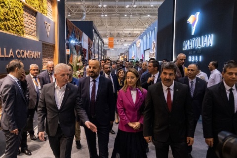 中东迪拜地面铺装、地板展览会展会现场图片